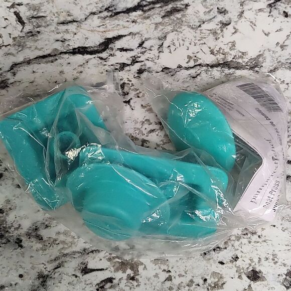 New Retired Pampered Chef Boat Press Set - Picture 2 of 2